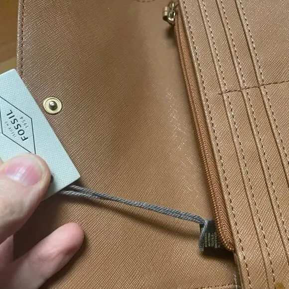 Fossil Sydney Flip Clutch Black Stripe Wallet Minimalist Preppy Leather - Picture 4 of 7